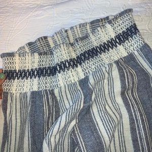 Super cute beachy pant